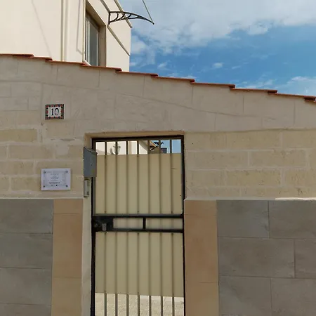 Mola Cristina House
